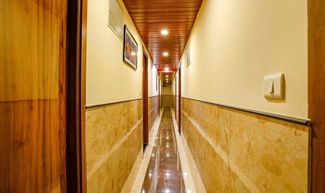 Hotel Fabexpress Royal Park I Bombay Esterno foto