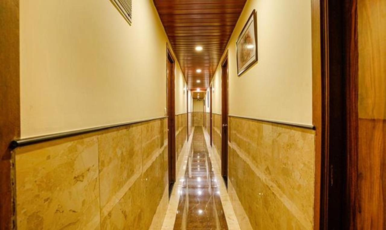 Hotel Fabexpress Royal Park I Bombay Esterno foto