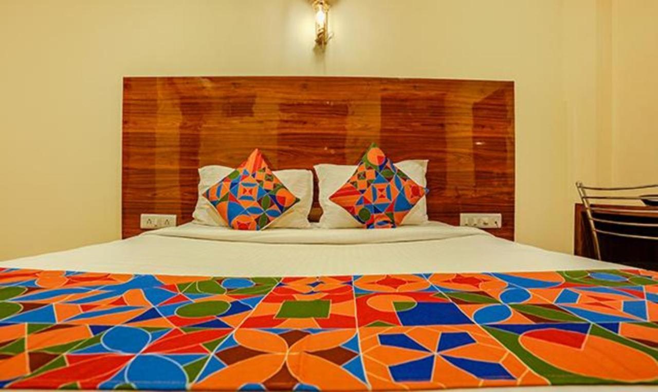 Hotel Fabexpress Royal Park I Bombay Esterno foto